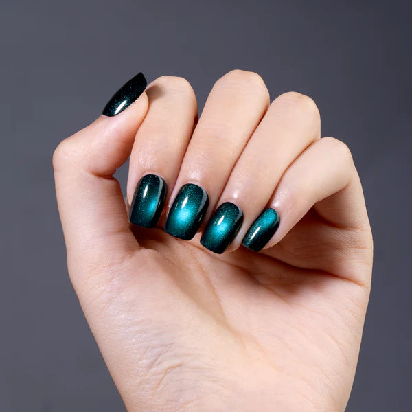 30PCS Cat Eye Press-On Nails Kit, CurvLife Soft Gel Nail Tips with 4 Magical Galaxy Shades.Shimmering Aurora Cat Eye Effect, 30 Nails Per Style, 15 Sizes for Perfect Fit, Durable & Easy to Apply-BP